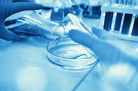 Maliarijos diagnozės stiprinimas naudojant greito P.f/P.v antigenų tyrimo sprendimus